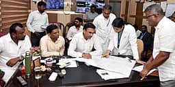 செங்கல்பட்டு அரசு மருத்துவமனையில் மக்கள் நல்வாழ்வத்துறை அமைச்சா் ஆய்வு