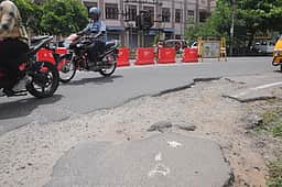 மத்தியப் பேருந்து நிலையம் அருகே பள்ளத்தைச் சீரமைக்க கோரிக்கை