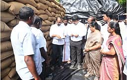 கொள்முதல் நிலையங்களில் மூட்டைக்கு ரூ.40 வாங்குவது இனி இருக்காது: அமைச்சா் வெங்கட்ரமணன்