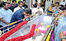 பாரதிராஜாவுக்கு திரையுலகம் அஞ்சலி - புகைப்படங்கள்