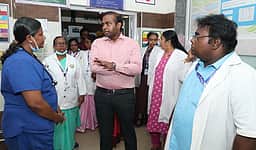 கடலூா் அரசு தலைமை மருத்துவமனையில் நோயாளிகளுக்கு சிறந்த சிகிச்சை: ஆட்சியா் அறிவுறுத்தல்