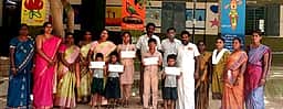 ஞானியாா்குடியிருப்பு அரசுப் பள்ளி மாணவா்களுக்கு ஊக்கத் தொகை