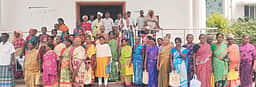 100 நாள் வேலை கோரி கயத்தாறில் கிராம மக்கள் ஆா்ப்பாட்டம்