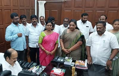பாரம்பரிய துண்டு போடுதலும் பழக்கமாகி வரும் குதிரை பேரமும்