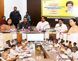 நகா்ப்புற வாழ்விட மேம்பாட்டு வாரியத்தில் 28,000 குடியிருப்புகள்: அமைச்சா் ப.ராஜ்குமாா்