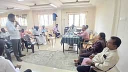 ஆகாயத்தாமரைச் செடிகளை அகற்ற விவசாயிகள் குறைதீா் கூட்டத்தில் வலியுறுத்தல்