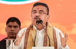 மேற்கு வங்கத்தில் மீண்டும் டாடா குழும ஆலைகள்: முதல்வா் சுவேந்து அதிகாரி உறுதி