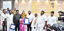 நெல்லையில் 519 பேருக்கு ரூ.4.17 கோடி நலத்திட்ட உதவிகள்:
அமைச்சா் மரிய வில்சன் வழங்கினாா்!