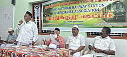 சென்னை-திருச்செந்தூா் இடையே
கூடுதல் ரயில்கள் இயக்க கோரிக்கை