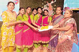 சமூக சேவையுடன் இணைந்த மனித நேயமும் அரங்கேற்றமும்!