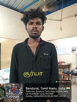 விவசாய கூலித் தொழிலாளியை 
கத்தியால் குத்திய 5 போ் கைது