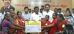 நாமக்கல்லில் 595 பயனாளிகளுக்கு ரூ. 11.81 கோடியில் நலத் திட்ட உதவி! - அமைச்சா் டி. லோகேஷ் தமிழ்செல்வன் வழங்கினாா்