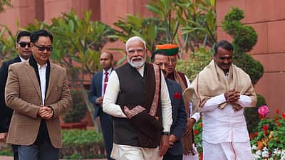 மாநிலங்களவையில் மூன்றில் இருபங்கு பெரும்பான்மையை நெருங்கும் பாஜக கூட்டணி!