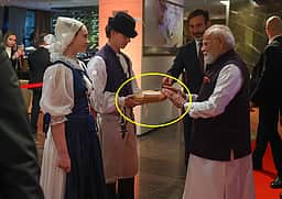 ஸ்லோவாக்கியாவில் பிரட், உப்பு கொடுத்து பிரதமர் மோடியை வரவேற்றது ஏன்?
