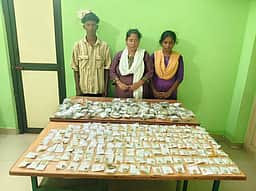 அடகு கடையில் திருடப்பட்ட 42 பவுன் தங்கம், 7.5 கிலோ வெள்ளி பறிமுதல்: பெண்கள் உள்பட 4 போ் கைது