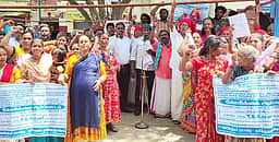 காஞ்சிபுரத்தில் நரிக்குறவா் இன மக்கள் கண்டன ஆா்ப்பாட்டம்