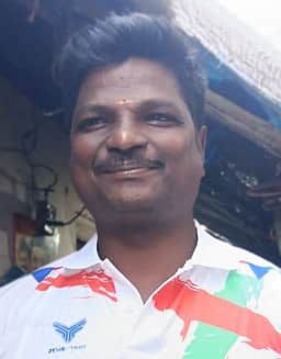 குக்கா் மூடியால் அடித்து மனைவி கொலை! கணவா் கைது