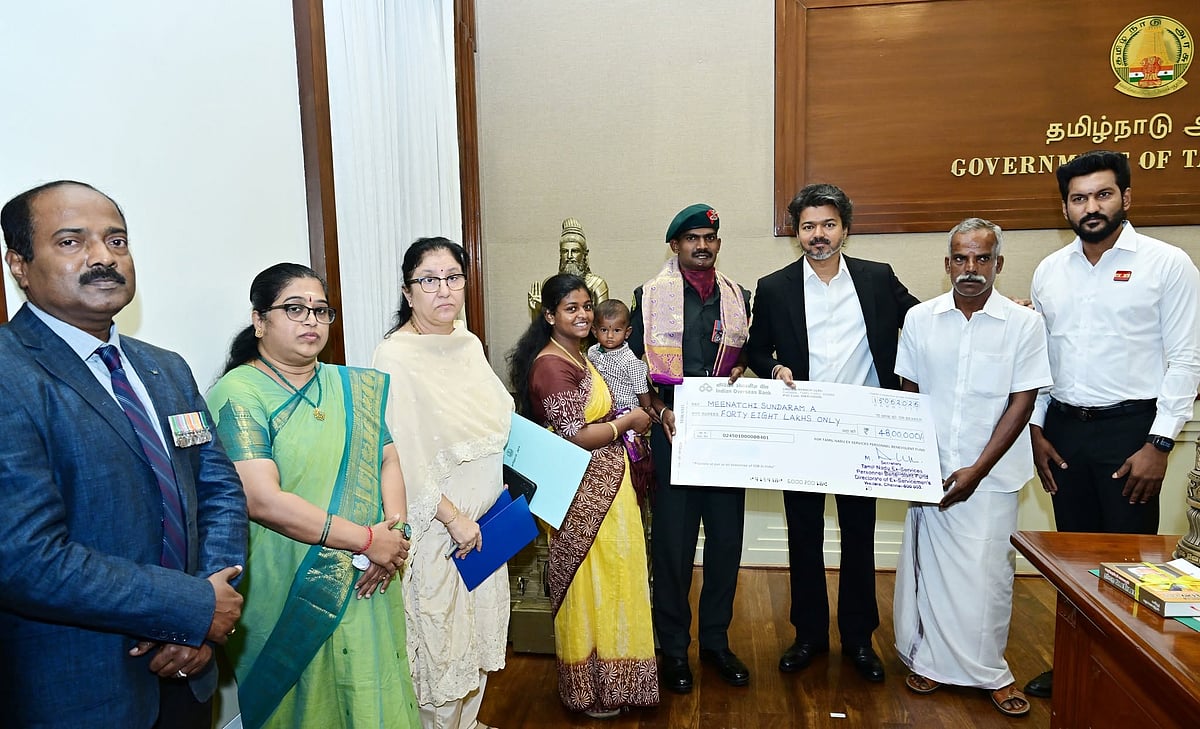 கீர்த்தி சக்ரா விருது பெற்ற ராணுவ வீரருக்கு ரூ.48 லட்சம் நிதியுதவி!