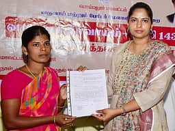 பெரம்பலூா் மாவட்டத்தில் ஜமாபந்தி: 14 பேருக்கு நலத்திட்ட உதவிகள்; 2-ஆம் நாளில் 905 மனுக்கள் அளிப்பு