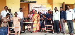மாற்றுத்திறனாளிகளுக்கு உபகரணங்கள்