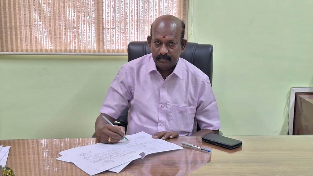 தேனி பி.ஆா்.ஓ. பொறுப்பேற்பு