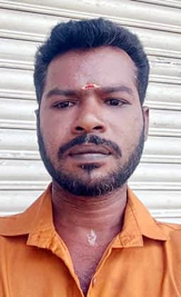 உத்தரமேரூா் அருகே ஆட்டோ டிரைவா் கொலை