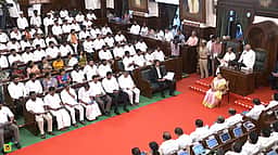 மத்திய அரசுக்கு எதிரான கருத்துகள், விமர்சனங்கள்! விஜய் அரசு உரையை அப்படியே வாசித்த ஆளுநர்!