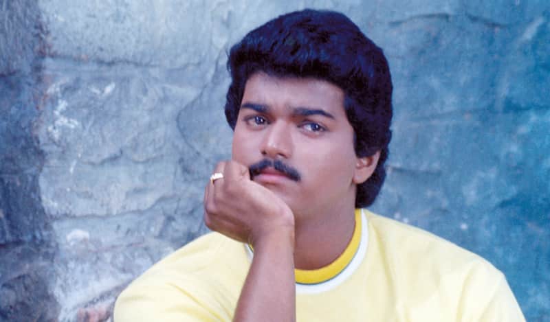 vijay in poove unakaka