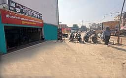 தஞ்சாவூரில் அரசாணைக்காக திருவள்ளுவா் சிலை காத்திருப்பு!