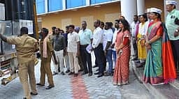 மின்னணு இயந்திரங்கள் பாதுகாப்பு: ராணிப்பேட்டை ஆட்சியா் ஆய்வு