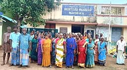 நூறு நாள் வேலை கேட்டு ஊராட்சி அலுவலகம் முற்றுகை