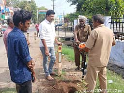 சத்தியமங்கலம் நகராட்சியில் 32 ஆயிரம் மரக்கன்றுகள் நடும் பணி தீவிரம்