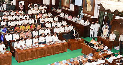 பாலியல் குற்றங்கள் பற்றி வாய் திறக்காத முதல்வர்! திமுக எம்எல்ஏவின் கேள்விக்கு எதிர்ப்பு!