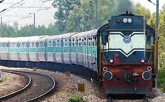 ஈரோடு - செங்கோட்டை ரயில் 2 நாள்கள் கரூரில் இருந்து புறப்படும்