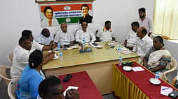 புதுச்சேரியில் புதிய கூட்டணி: காங்கிரஸ்-தவெக இணைந்துதான் முடிவை எடுக்க வேண்டும்: கிரிஷ் சோடங்கர் 