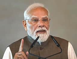 காங்கிரஸால் பின்தங்கிய கிழக்கிந்தியா இப்போது வளா்ச்சியின் நுழைவாயில்! பிரதமா் மோடி