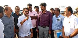 திருச்செந்தூா் புதிய பேருந்து நிலையப் பணிகள்: அமைச்சா் ஆய்வு