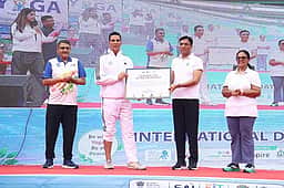 யோகாவும், உடற்தகுதியும் வாழ்வின் ஒரு அங்கமாக மாற வேண்டும்: மன்சுக் மாண்டவியா