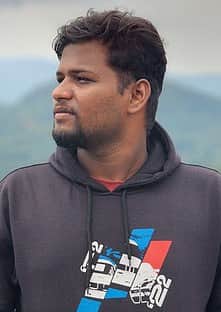 ஒசூரில் நீட் தோ்வுக்கு தயாராகிவந்த மாணவா் தோ்வுக்கு சற்று முன்னதாக தற்கொலை