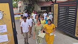 நீட் மறுதேர்வு எளிமையா? கடினமா?