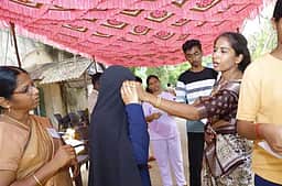 இந்தியா, வெளிநாடுகளில் பலத்த பாதுகாப்புக்கு மத்தியில் நடந்து முடிந்த நீட் மறுதேர்வு!  