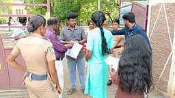 ‘நீட்’ மறு தோ்வு: சிவகங்கை மாவட்டத்தில் 1,374 போ் எழுதினா்