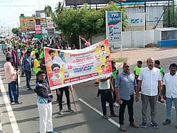 சிலம்பாட்ட போட்டியை ஒலிம்பிக்கில் சோ்க்க வலியுறுத்தல்