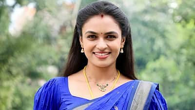 கயல் தொடரில் மறைந்த  சுபாஷினிக்குப் பதில் ரோஜா சீரியல் நடிகை!