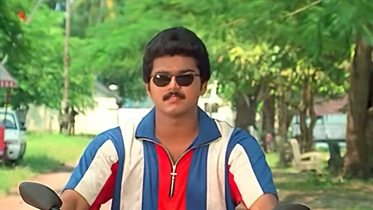 ஓ பேபி பேபி பாடலில் விஜய்