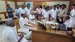 மீன் பிடி படகுகளுக்கு தடையின்றி டீசல் கிடைக்க நடவடிக்கை புதுச்சேரி முதல்வா் என். ரங்கசாமி உறுதி