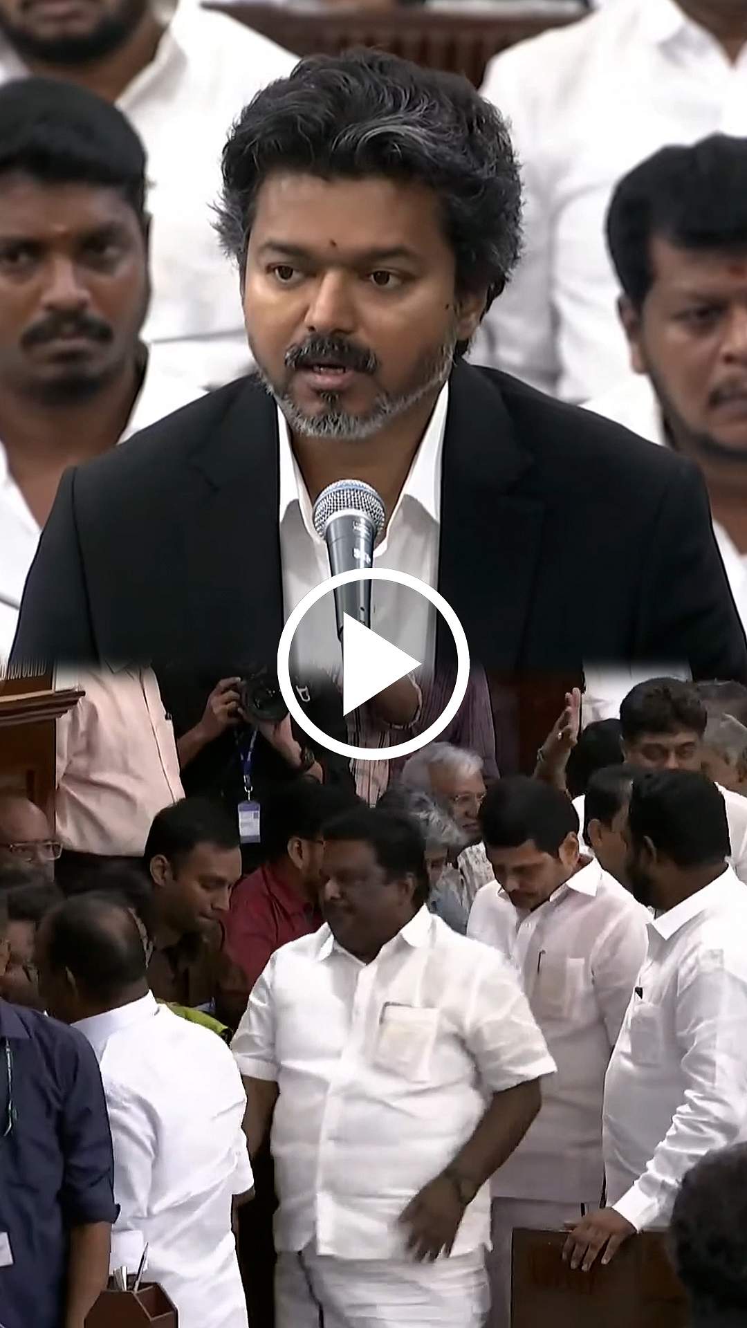 ஏன் இவ்வளவு கதறல்ஸ்? முதல்வர் விஜய்யின் பேச்சால் எதிர்க்கட்சியினர் வெளிநடப்பு!