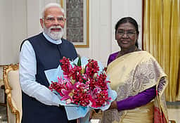 மத்திய அமைச்சரவையில் மாற்றம்? குடியரசுத் தலைவருடன் பிரதமா் சந்திப்பு