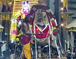 நெல்லையப்பர் வெள்ளி ரிஷப வாகனத்தில் வீதியுலா!