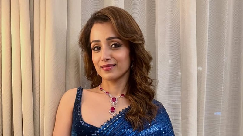 முன்பே வா என் அன்பே வா! த்ரிஷாவின் புதிய வைரல் விடியோ!